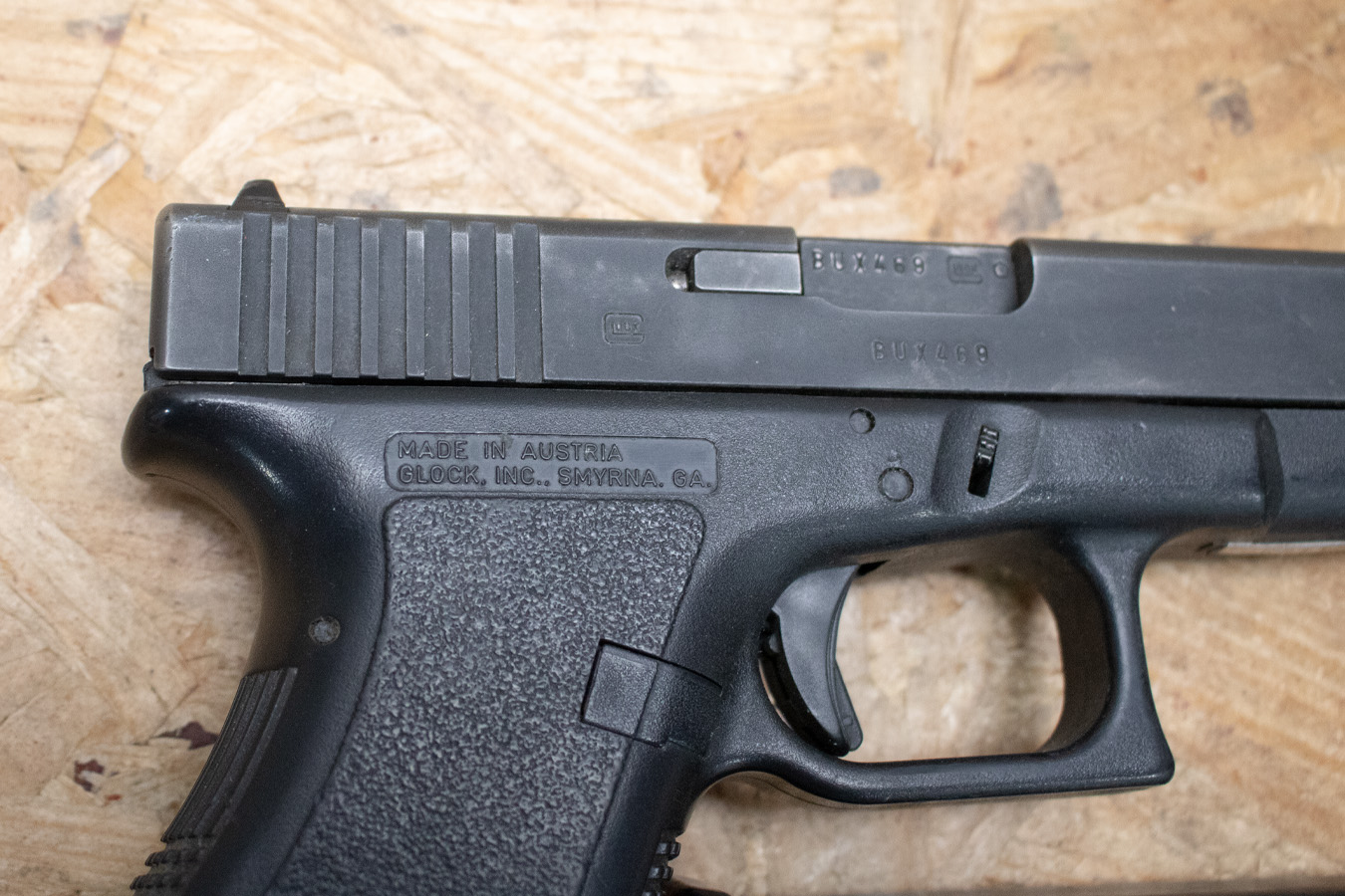 GLOCK 23 Gen2 40 S&W Police Trade-In Pistols (Very Good Condition)